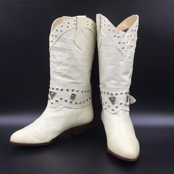 Vero Cuoio Shoes - Italian 6.5 Silver Grommet Western Cowboy Boots